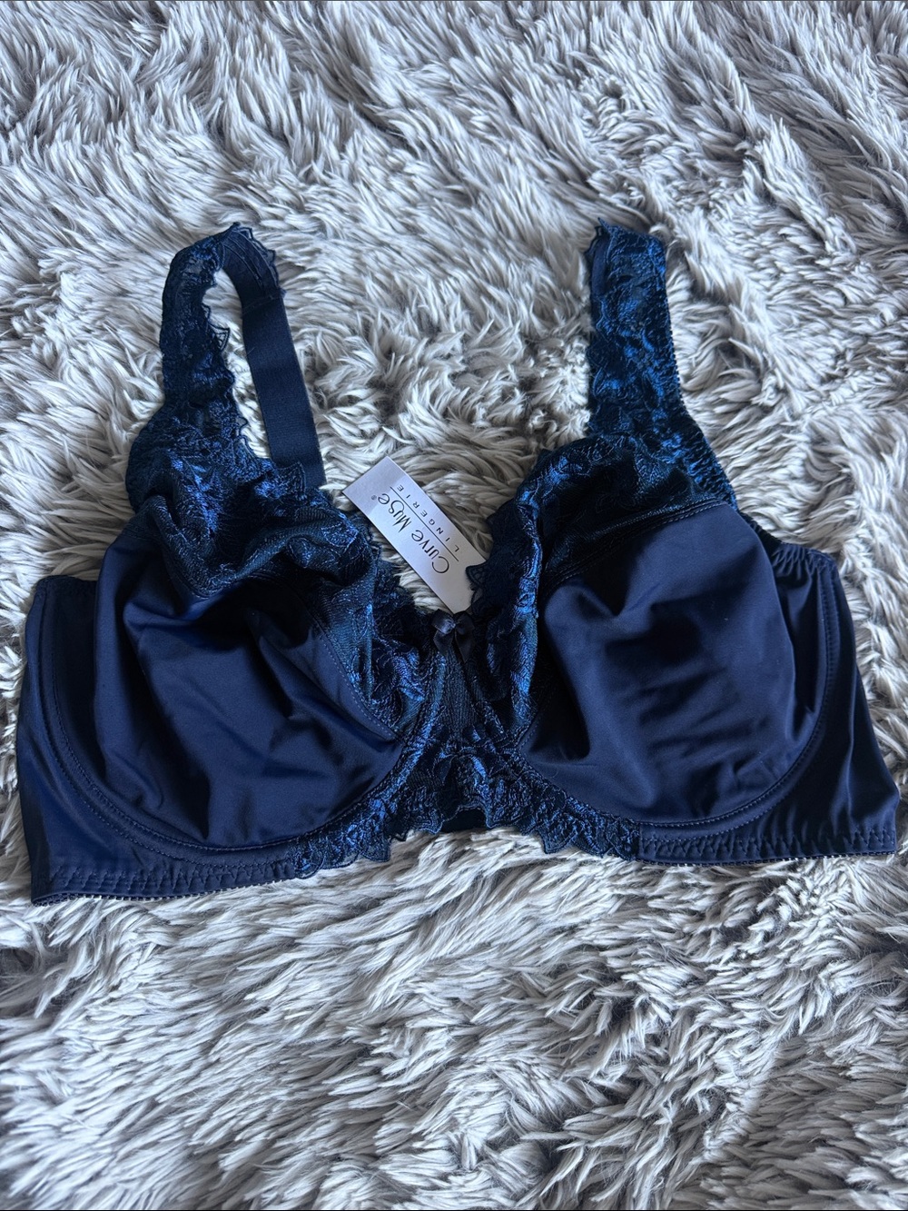 Olive & June Navy Lace-Accent Full Coverage Bra